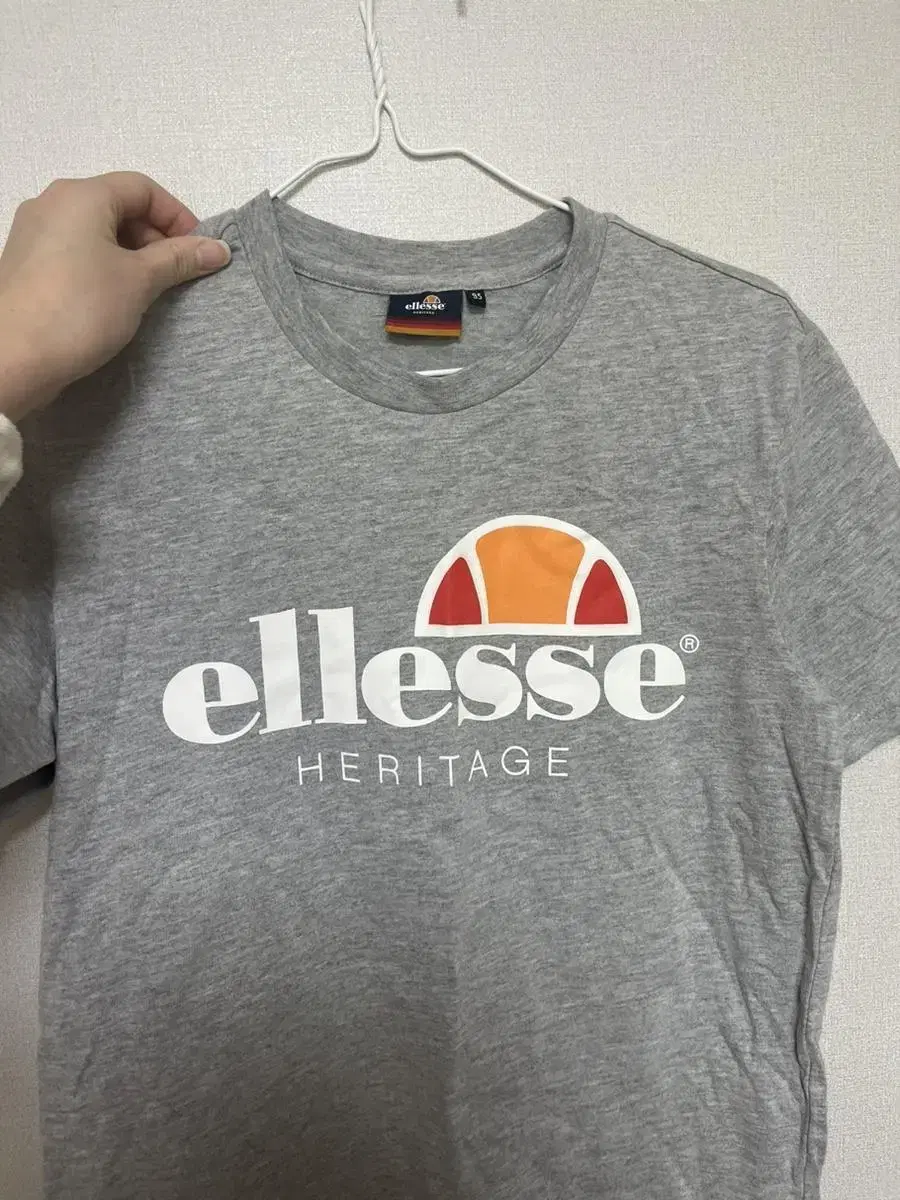 Ellesse반팔